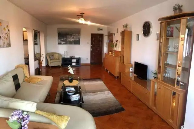 Se vinde apartament, 2 camere, in Sector 4, zona Tineretului