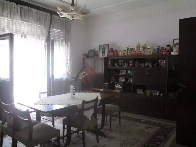 Vanzare apartament, 5 camere, in Sector 2, zona Armeneasca