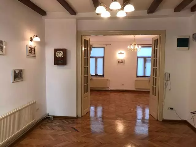 Vanzare casa, 14 camere, in Sector 2, zona Dacia