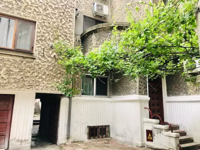 Vanzare apartament, 4 camere, in Sector 5, zona Piata Unirii (S5)