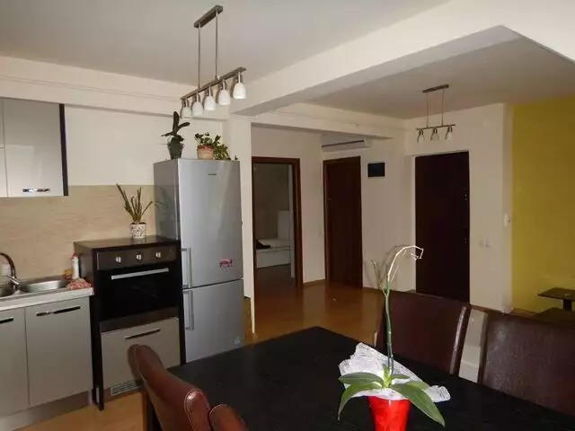 De vanzare apartament, 3 camere, in Cluj-Napoca, zona Buna Ziua