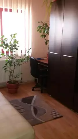 Vanzare apartament, 4 camere, in Cluj-Napoca, zona Intre Lacuri