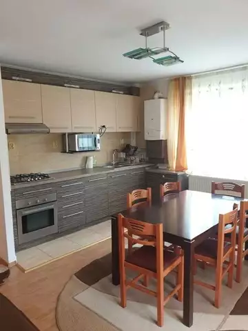 De vanzare apartament, 3 camere, in Cluj-Napoca, zona Dambul Rotund