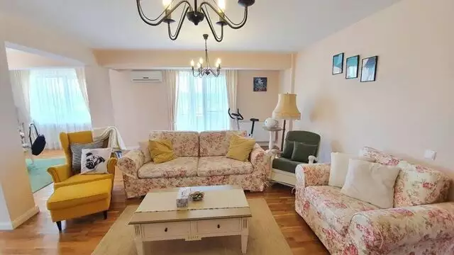 Vanzare apartament, 3 camere, in Cluj-Napoca, zona Buna Ziua
