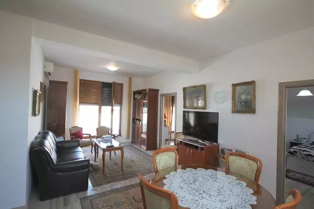 Vanzare apartament, 3 camere, in Sector 1, zona 1 Mai