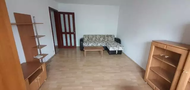 Apartament in zona Bucovina etajul doi
