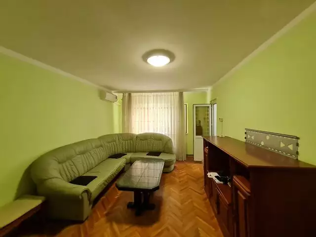 Apartament 3 camere zona Aradului