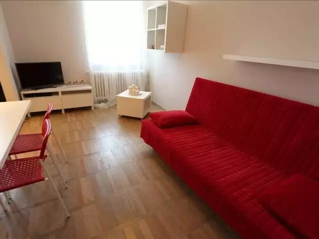 Situat in apropiere de P-ta Operei/Apartment for rent near the centre