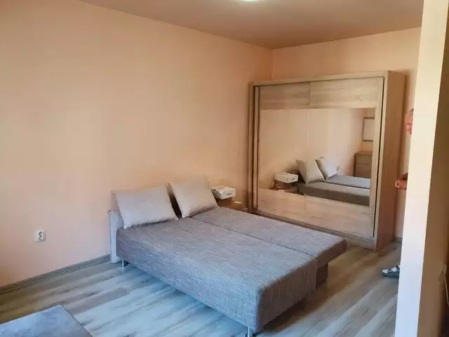 Apartament cu o camera renovat