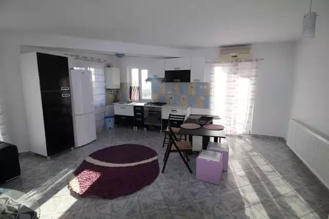 Apartament 3 camere-zona Lugojului-98000 euro