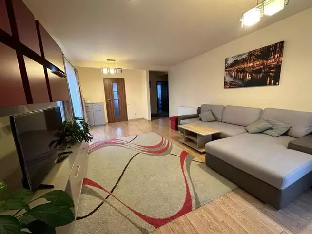 De vanzare apartament, 4 camere, in Cluj-Napoca, zona Intre Lacuri