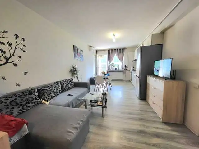 De vanzare apartament, 2 camere, in Baciu, zona Centru