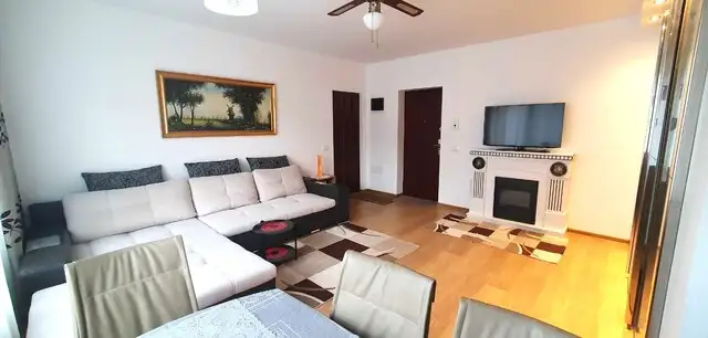 Se vinde apartament, 2 camere, in Floresti, zona Centru