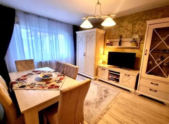 Vanzare apartament, 3 camere, in Cluj-Napoca, zona Marasti