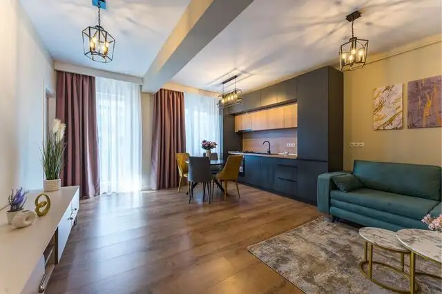 Vanzare apartament, 2 camere, in Floresti, zona Centru