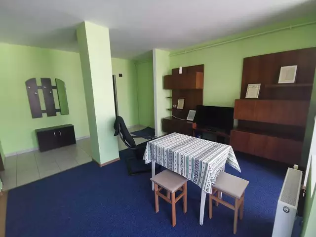 Se vinde apartament, 2 camere, in Floresti, zona Centru