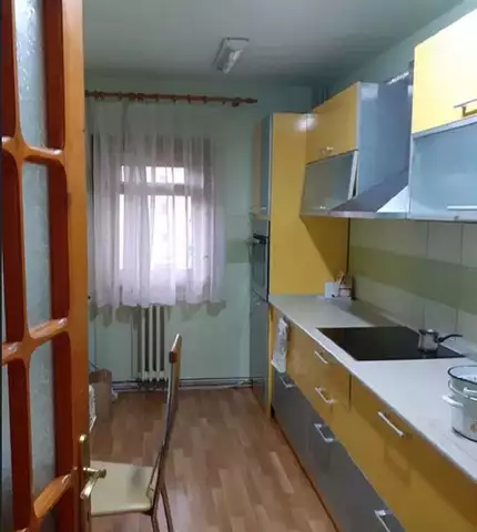 Se vinde apartament, 4 camere, in Cluj-Napoca, zona Marasti