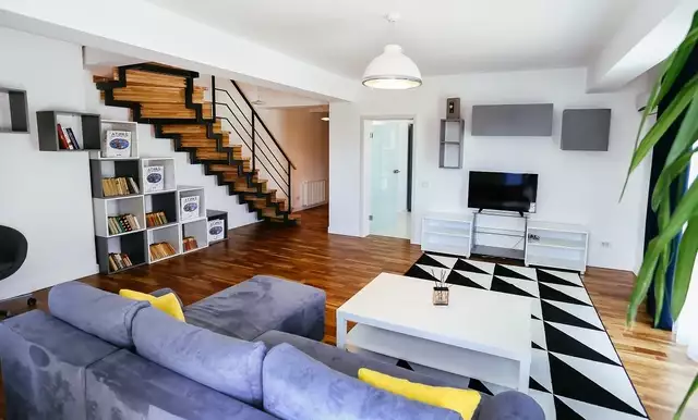 Se vinde apartament, 4 camere, in Cluj-Napoca, zona Centru