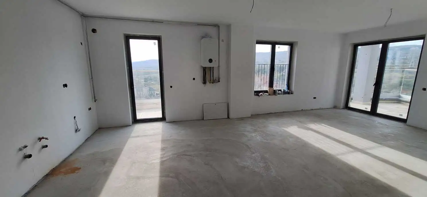 Se vinde apartament, 3 camere, in Cluj-Napoca, zona Buna Ziua