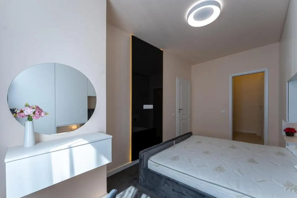 Vanzare apartament, 2 camere, in Floresti, zona Centru