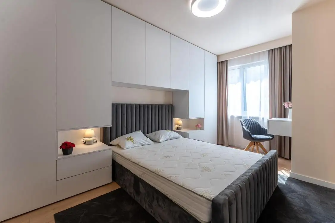 Vanzare apartament, 2 camere, in Floresti, zona Centru