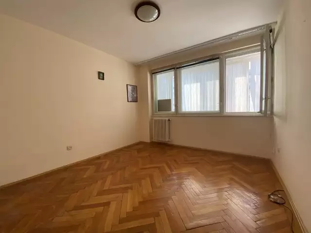 Se vinde apartament, 2 camere, in Sector 2, zona Stefan Cel Mare