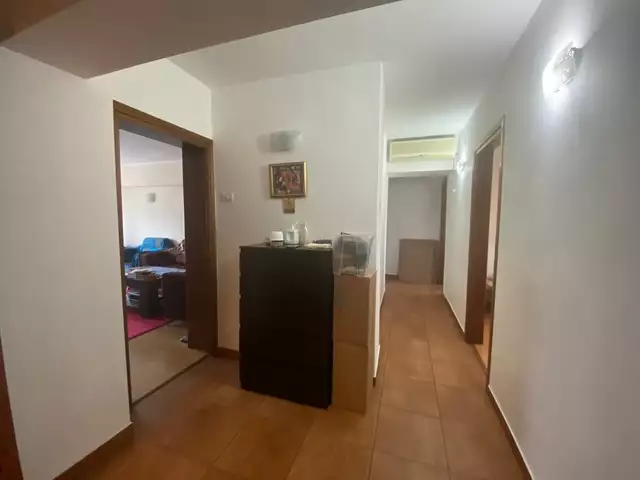 Vanzare apartament, 4 camere, in Sector 2, zona Stefan Cel Mare