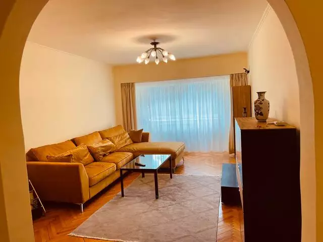 Vanzare apartament, 2 camere, in Sector 3, zona Piata Unirii (S3)