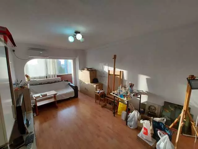 De vanzare apartament, o camera, in Sector 3, zona Costin Georgian
