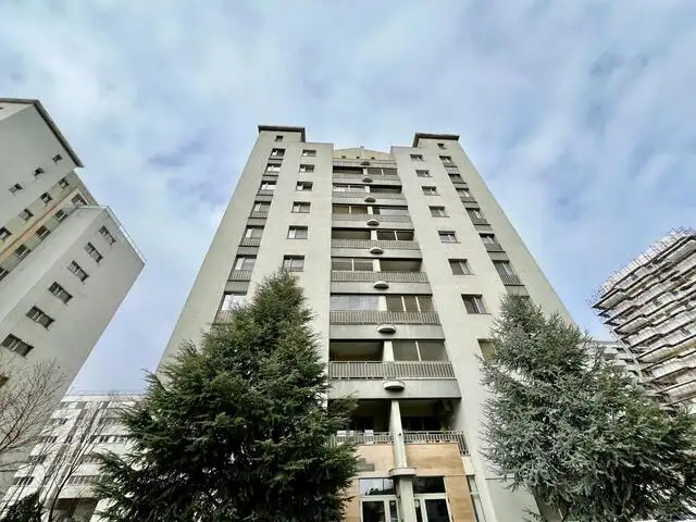 De vanzare apartament, 3 camere, in Sector 6, zona Uverturii