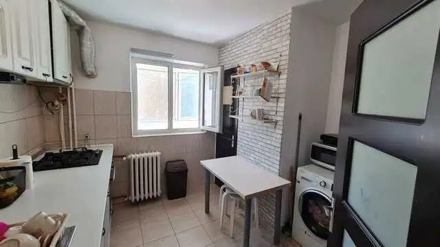 Vanzare apartament, 2 camere, in Sector 6, zona Uverturii