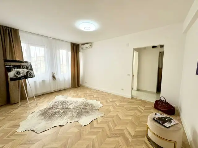 De vanzare apartament, 2 camere, in Sector 5, zona Kogalniceanu