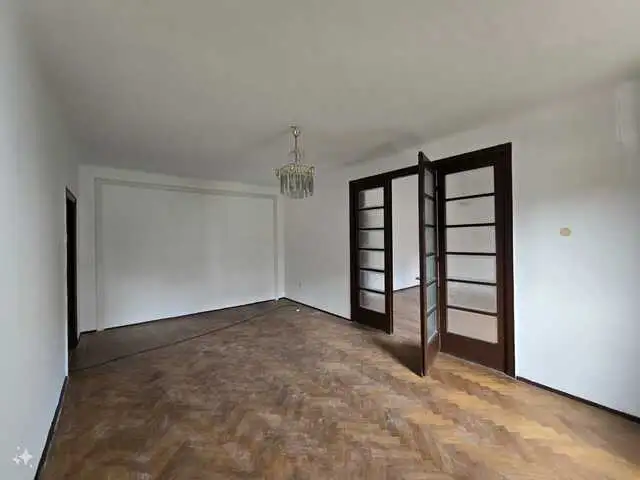 Vanzare apartament, 4 camere, in Sector 1, zona Banu Manta