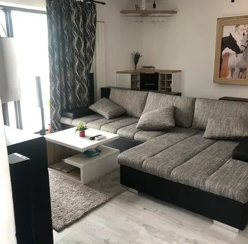 De vanzare apartament, 3 camere, in Est, zona Branesti