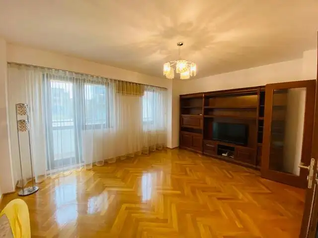 Inchiriere apartament, 3 camere, in Sector 1, zona Kiseleff