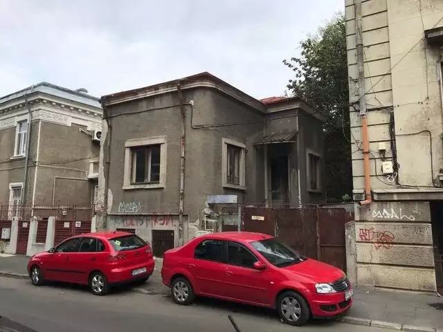 Vanzare casa, 5 camere, in Sector 2, zona Armeneasca