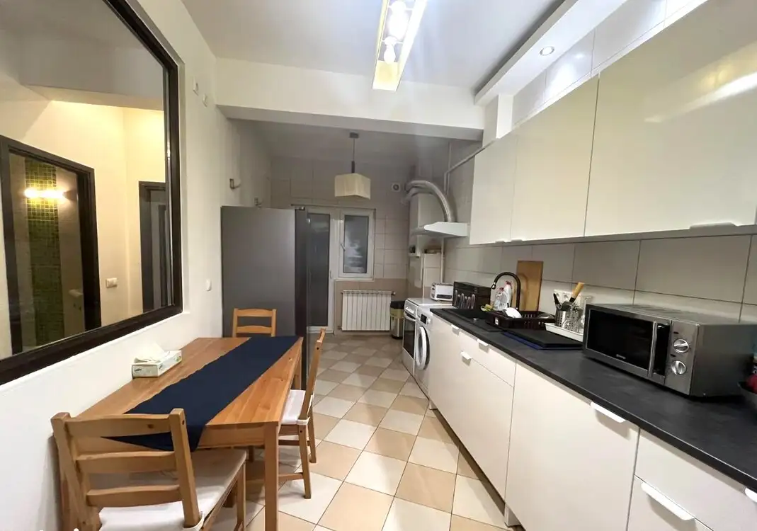 Se vinde apartament, 3 camere, in Sector 3, zona Splaiul Unirii (S3)