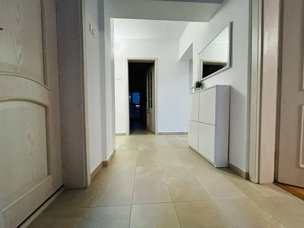 Se inchiriaza apartament, 3 camere, in Sector 3, zona Piata Unirii (S3)