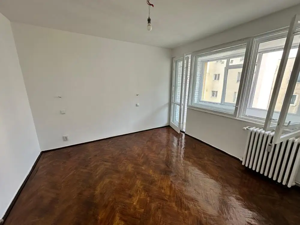 Se vinde apartament, 3 camere, in Sector 2, zona Iancului