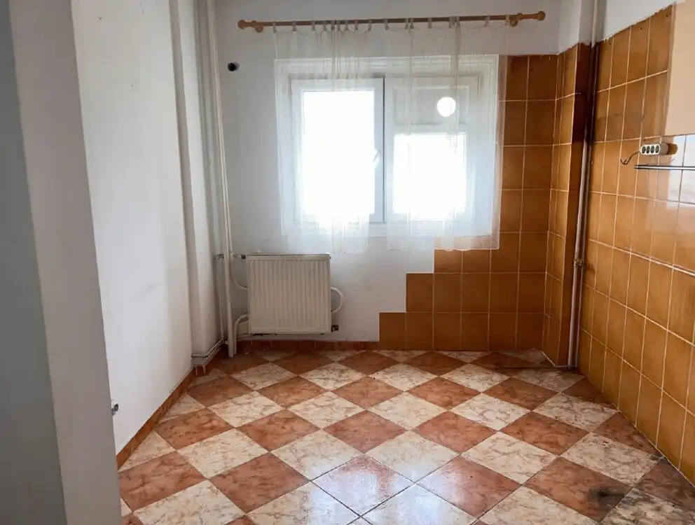 De vanzare apartament, 2 camere, in Sector 4, zona Berceni