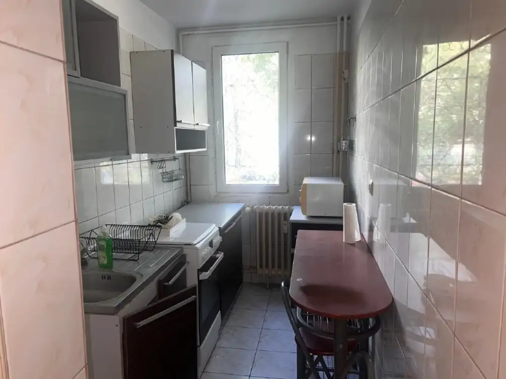 Vanzare apartament, o camera, in Sector 6, zona Drumul Taberei