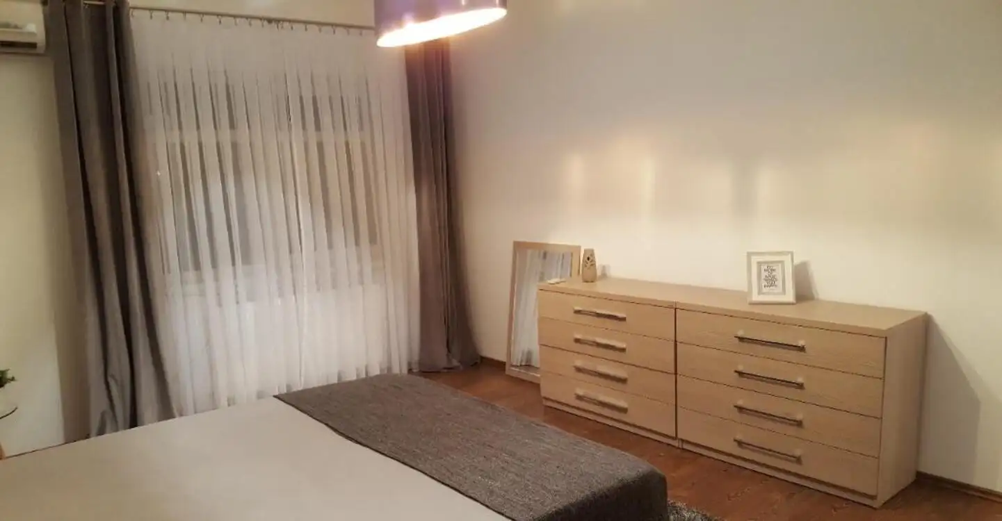 Se inchiriaza apartament, 2 camere, in Sector 3, zona Alba Iulia