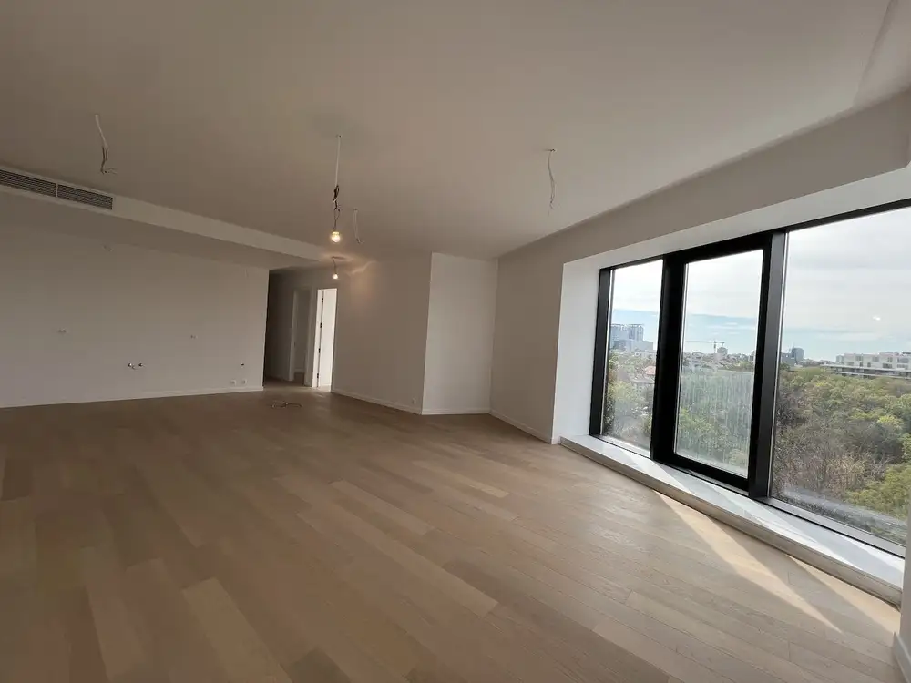 De vanzare apartament, 4 camere, in Sector 2, zona Floreasca