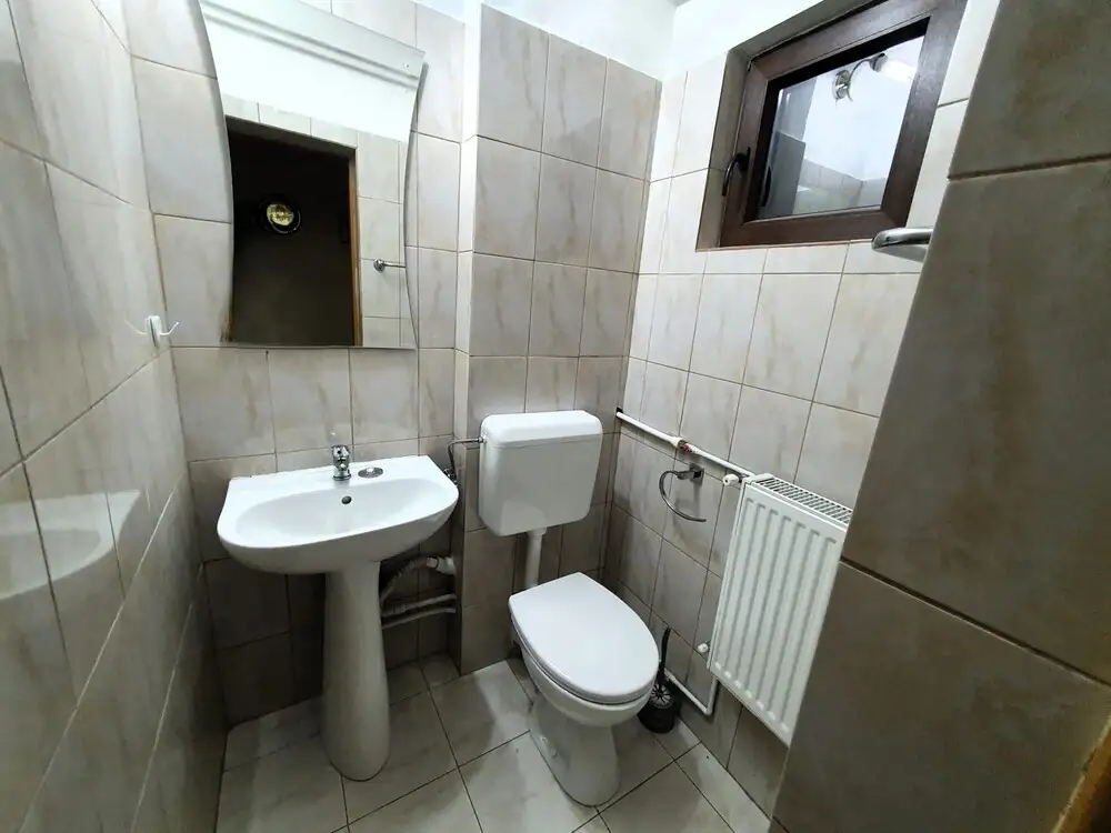 De vanzare apartament, 3 camere, in Sector 5, zona Salaj