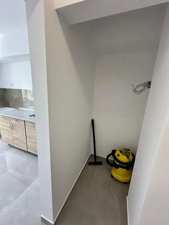 Vanzare apartament, 4 camere, in Sector 1, zona Titulescu