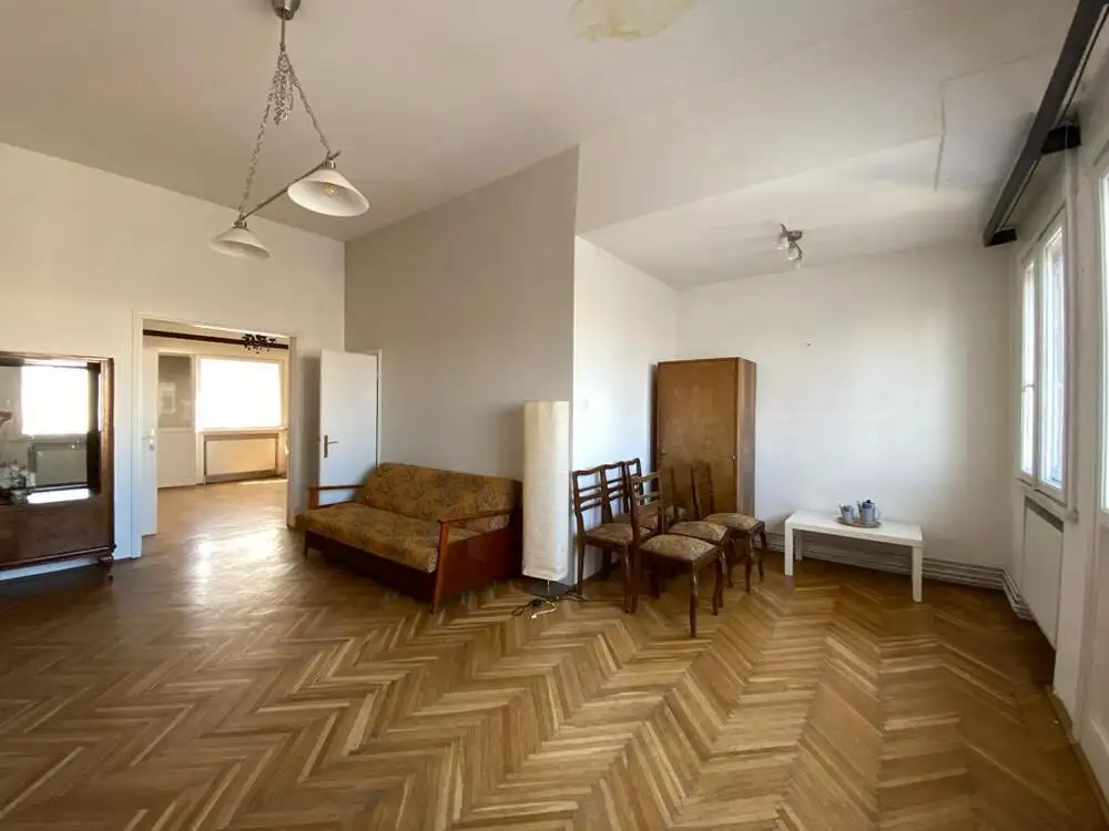 Se vinde apartament, 4 camere, in Sector 1, zona Calea Victoriei