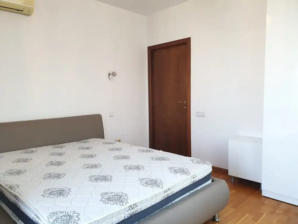 Vanzare apartament, 2 camere, in Sector 5, zona 13 Septembrie