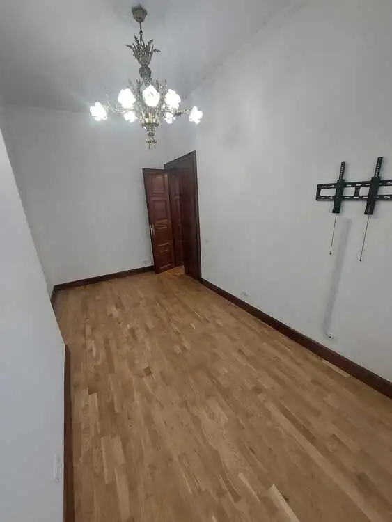 De inchiriat apartament, 3 camere, in Sector 1, zona Cismigiu