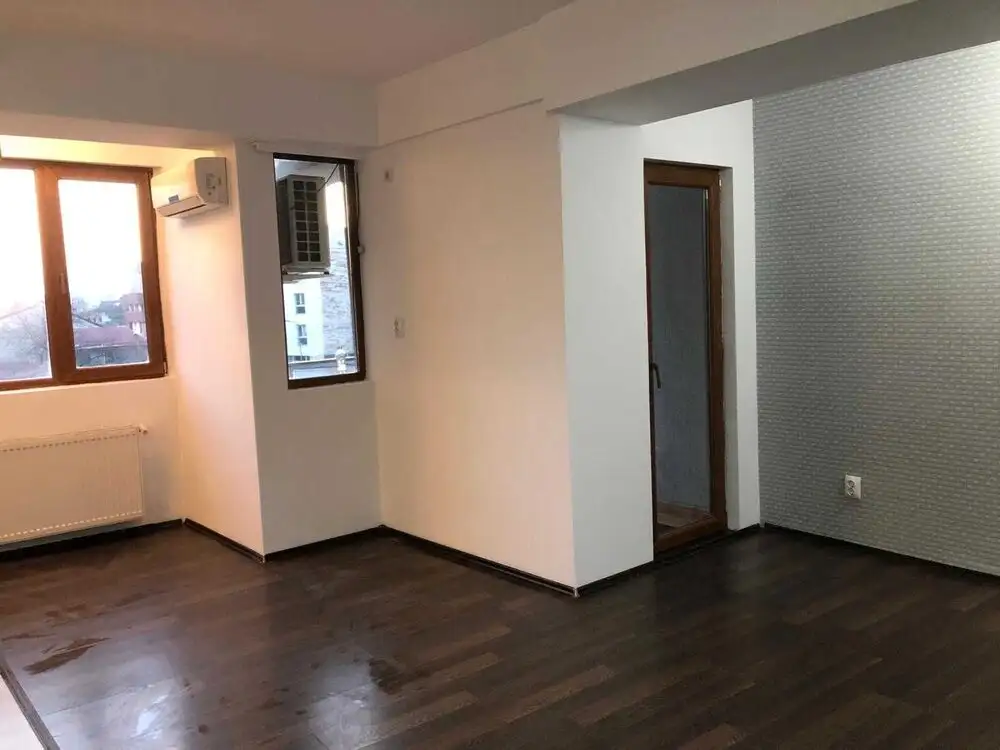 Se vinde apartament, o camera, in Sector 2, zona Mihai Bravu (S2)