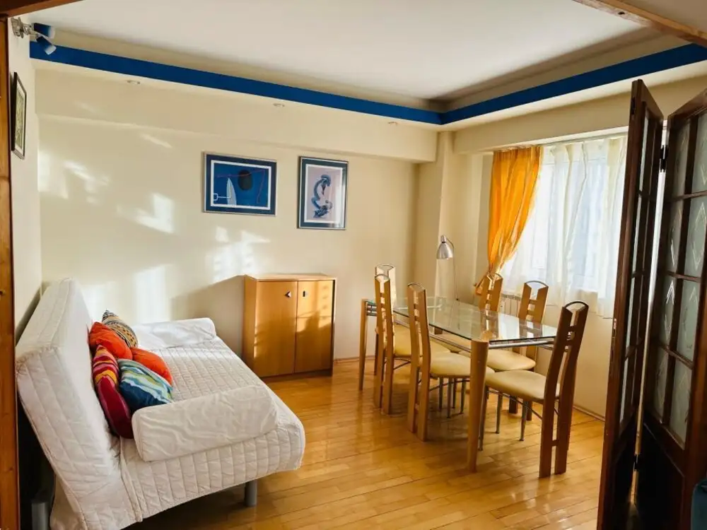 Vanzare apartament, 4 camere, in Sector 2, zona Stefan Cel Mare